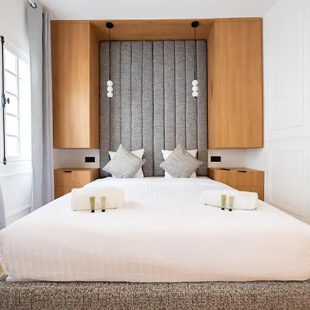 Luxury - Louvre, Palais Royal - Cia Daire Paris