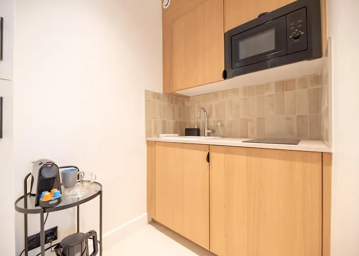 Luxury - Louvre, Palais Royal - Cia *