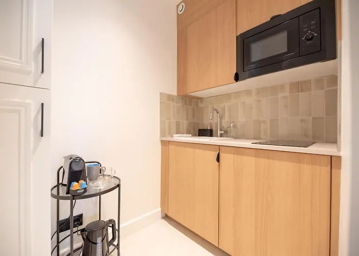 Luxury - Louvre, Palais Royal - Cia *